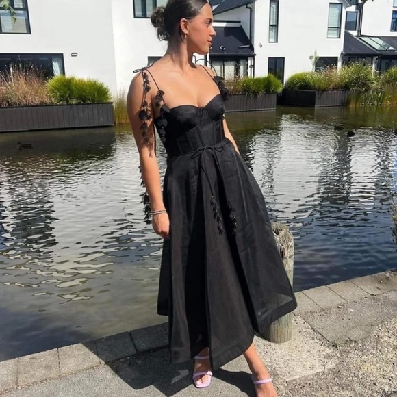 Zimmermann Dresses & Skirts - ZIMMERMANN
NATURA BLACK CORSET MIDI DRESS